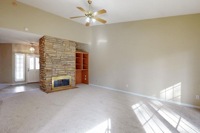 2127 Pepperwood Dr, Yuba City, CA 95993