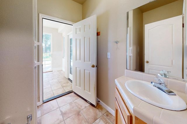 2127 Pepperwood Dr, Yuba City, CA 95993