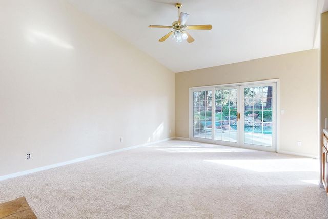 2127 Pepperwood Dr, Yuba City, CA 95993