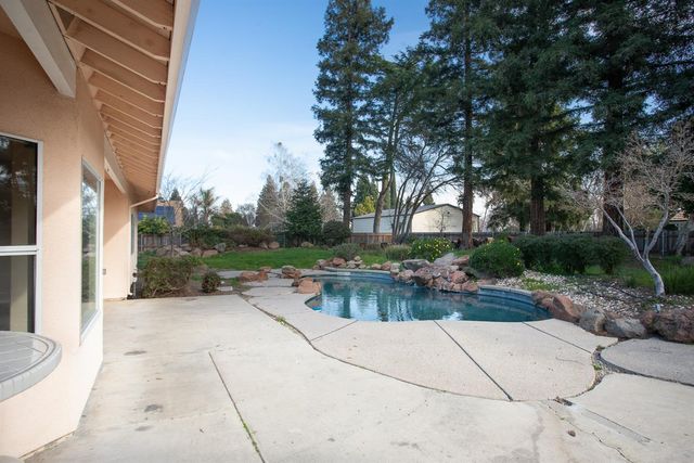 2127 Pepperwood Dr, Yuba City, CA 95993
