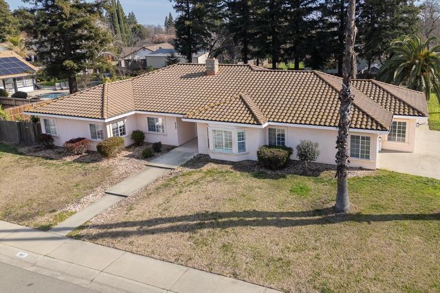 2127 Pepperwood Dr, Yuba City, CA 95993