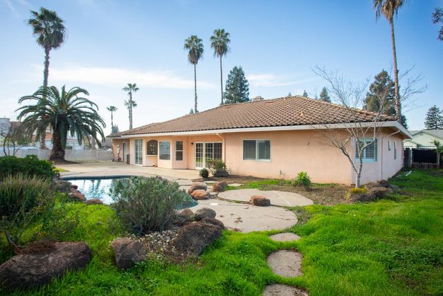 2127 Pepperwood Dr, Yuba City, CA 95993