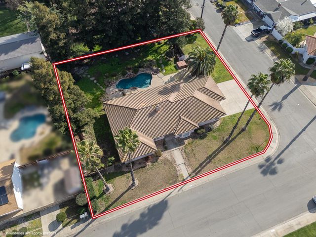 2127 Pepperwood Dr, Yuba City, CA 95993