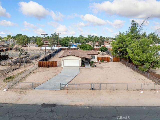 13120 Skiomah, Apple Valley, CA 92308