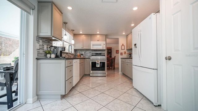 12200 SILK OAK LANE, Hudson, FL 34667