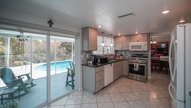 12200 SILK OAK LANE, Hudson, FL 34667