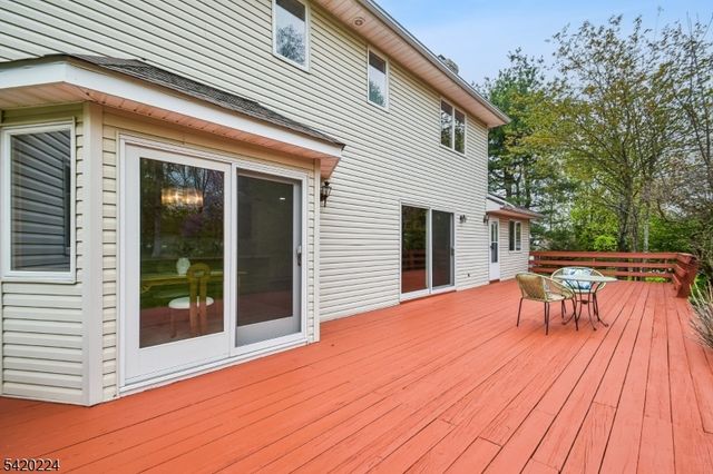 5 Gianna Ct, Randolph Twp., NJ 07869
