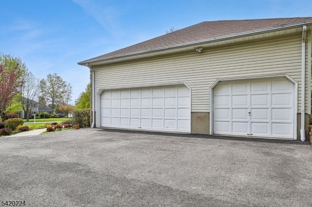 5 Gianna Ct, Randolph Twp., NJ 07869