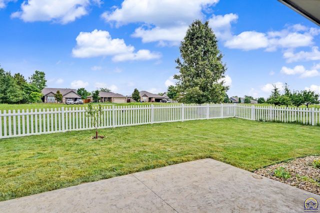 4008 Sweetclover St, Lawrence, KS 66049