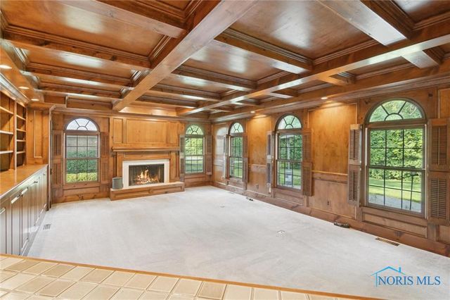 2949 Secretariat Road, Ottawa Hills, OH 43615