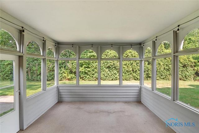 2949 Secretariat Road, Ottawa Hills, OH 43615