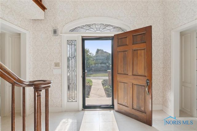 2949 Secretariat Road, Ottawa Hills, OH 43615