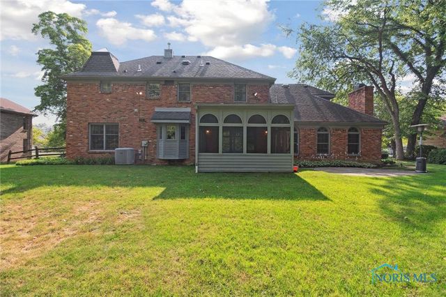 2949 Secretariat Road, Ottawa Hills, OH 43615