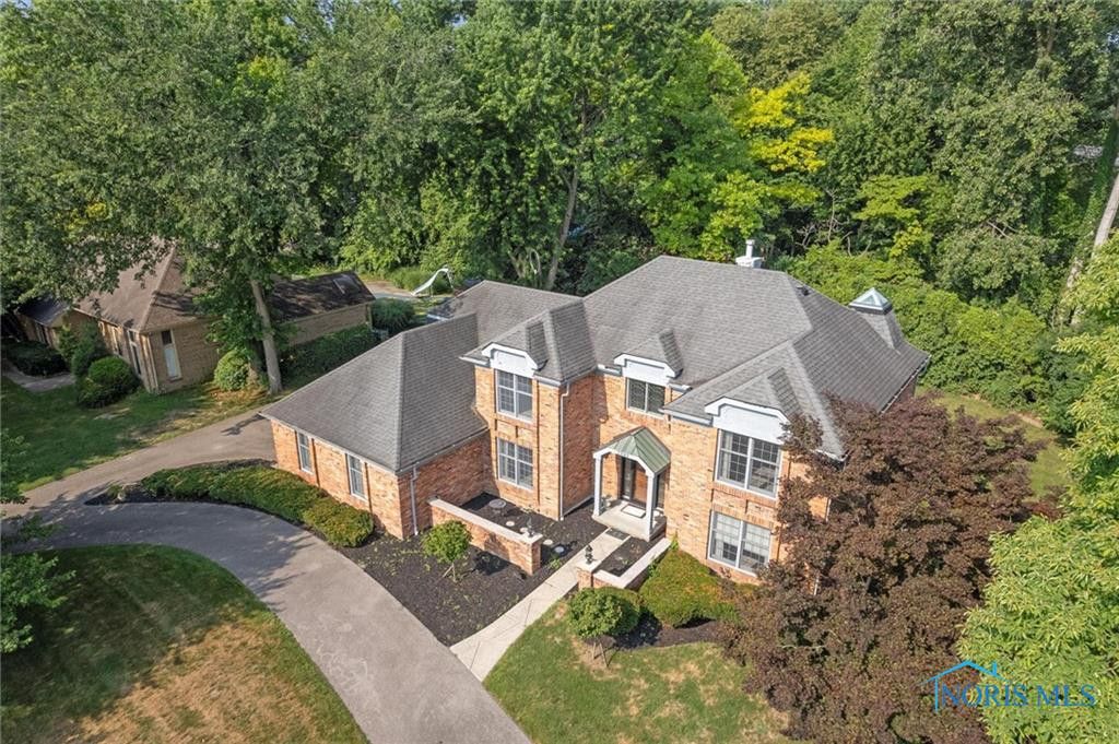 2949 Secretariat Road, Ottawa Hills, OH 43615