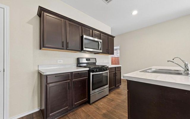 21170 Alder Oaks Drive, Patton Village, TX 77357