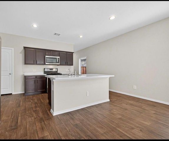 21170 Alder Oaks Drive, Patton Village, TX 77357