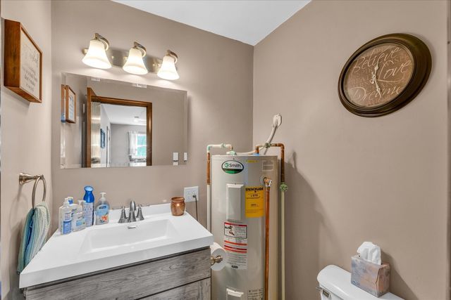 974 N Martha Court, Milford, IL 60953