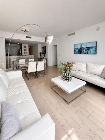 253 NE 2nd St 3004, Miami, FL 33132