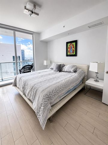 253 NE 2nd St 3004, Miami, FL 33132