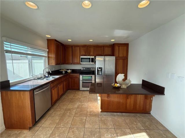 4570 Toledo Way, Buena Park, CA 90621