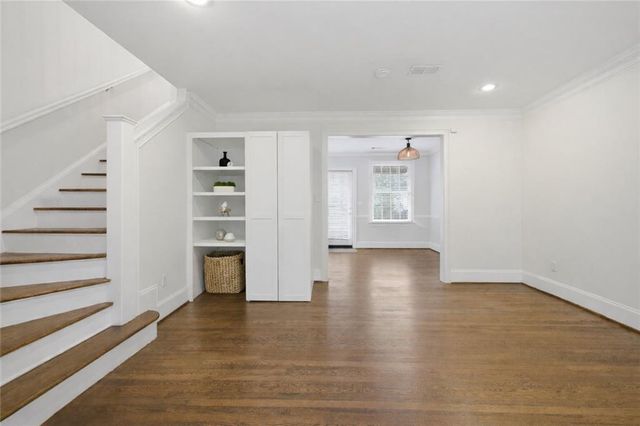 99 Sheridan NE Drive 9, Atlanta, GA 30305