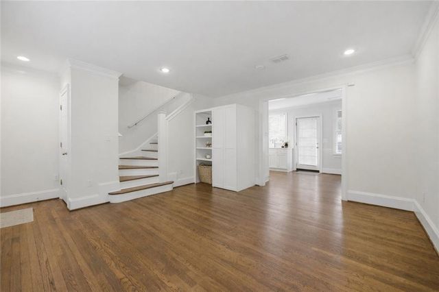 99 Sheridan NE Drive 9, Atlanta, GA 30305