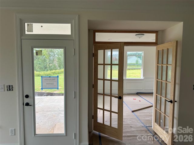 2211 Tabor Road, Sherrills Ford, NC 28673