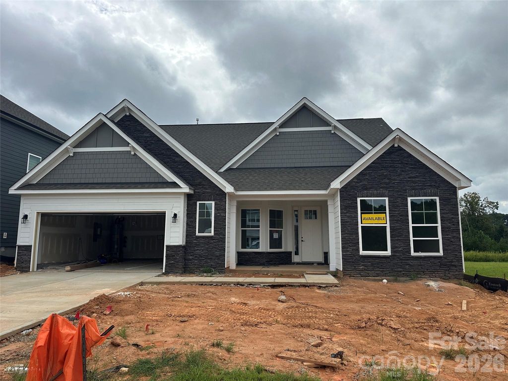 2211 Tabor Road, Sherrills Ford, NC 28673