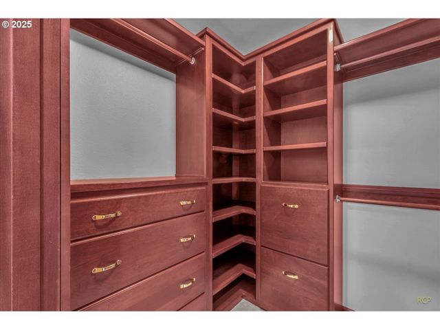 29611 OLD RAINIER Rd, Rainier, OR 97048