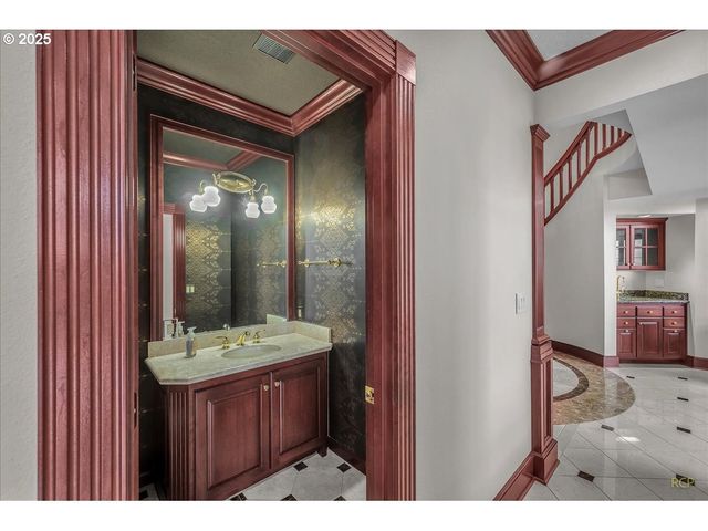 29611 OLD RAINIER Rd, Rainier, OR 97048