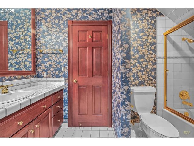 29611 OLD RAINIER Rd, Rainier, OR 97048