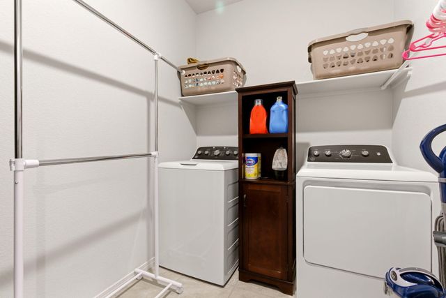 1425 Vista Grande Loop NE, Rio Rancho, NM 87144