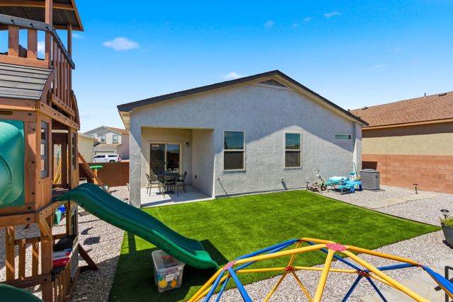 1425 Vista Grande Loop NE, Rio Rancho, NM 87144