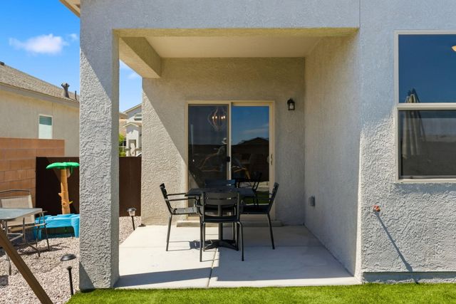 1425 Vista Grande Loop NE, Rio Rancho, NM 87144