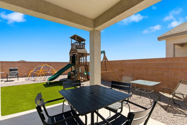 1425 Vista Grande Loop NE, Rio Rancho, NM 87144