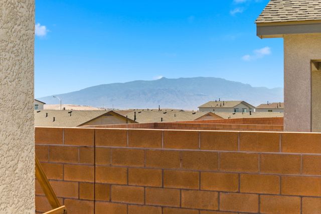 1425 Vista Grande Loop NE, Rio Rancho, NM 87144