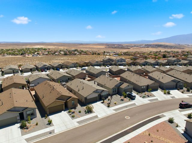 1425 Vista Grande Loop NE, Rio Rancho, NM 87144