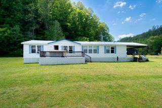 153 R Vancleve Road, Campton, KY 41301