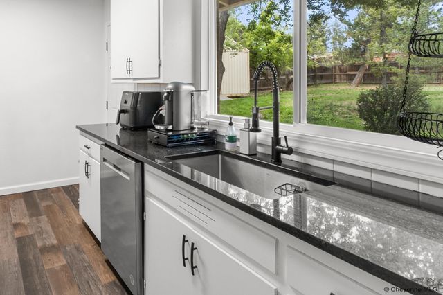930 WESTERN HILLS BLVD, Cheyenne, WY 82009