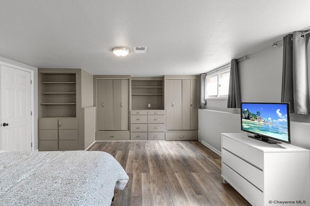 930 WESTERN HILLS BLVD, Cheyenne, WY 82009