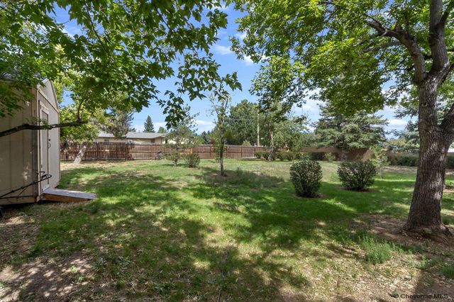 930 WESTERN HILLS BLVD, Cheyenne, WY 82009
