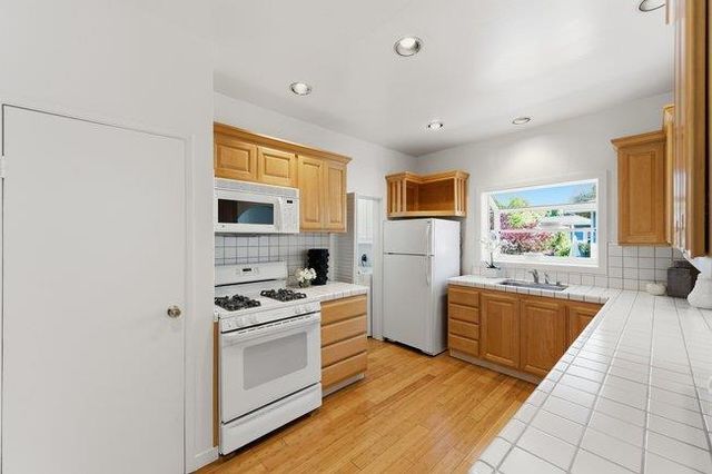 115 Alexander Avenue, Redwood City, CA 94061