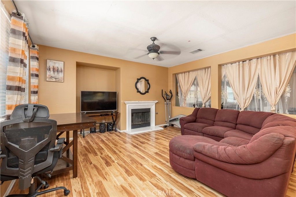 Image 5 of property listing at 35356 Trevino, Beaumont, CA 92223