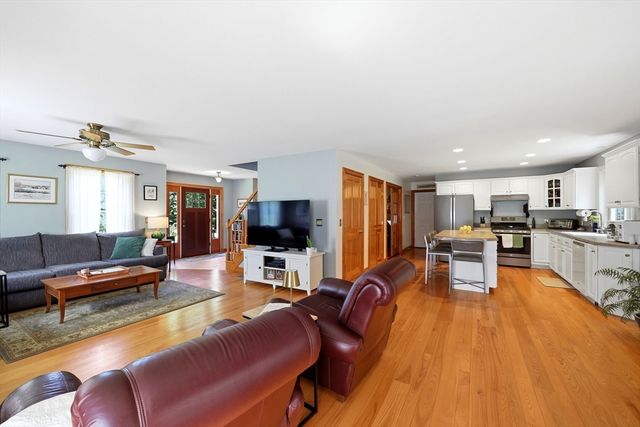 796 Federal St, Belchertown, MA 01007