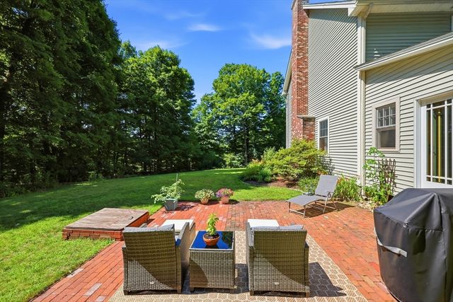 796 Federal St, Belchertown, MA 01007