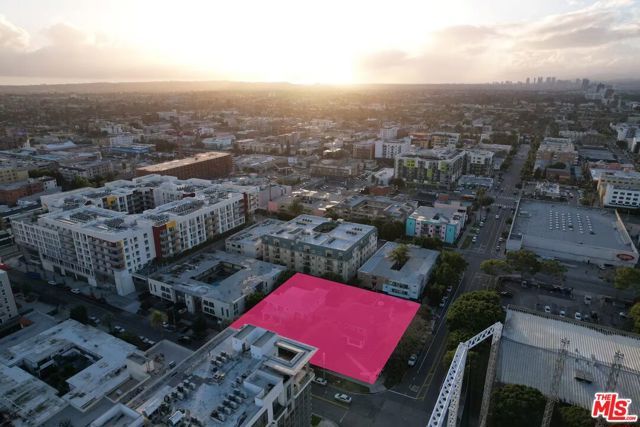 705 S Serrano Avenue, Los Angeles, CA 90005