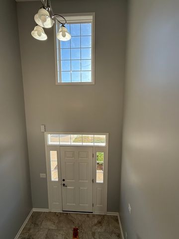 1603 Riverside Circle, Dixon, IL 61021