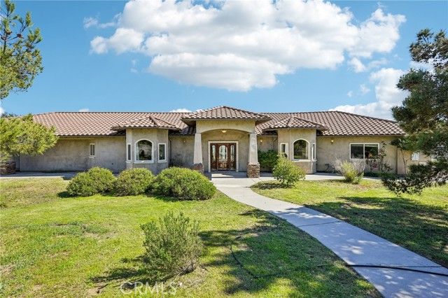 40000 Valle Vista, Murrieta, CA 92562