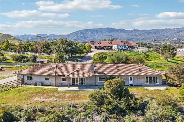 40000 Valle Vista, Murrieta, CA 92562