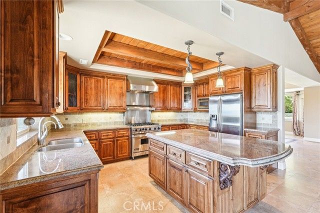 40000 Valle Vista, Murrieta, CA 92562